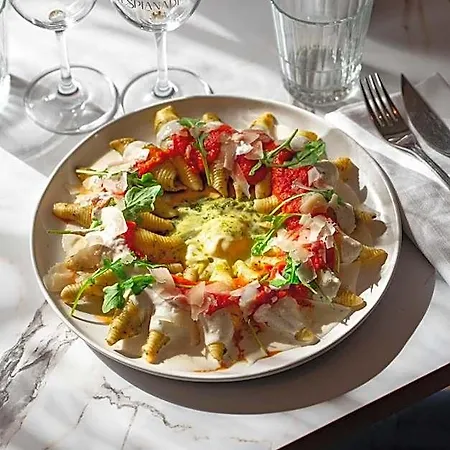 L'esplanade Restaurant Bar A Vin Отель 3*