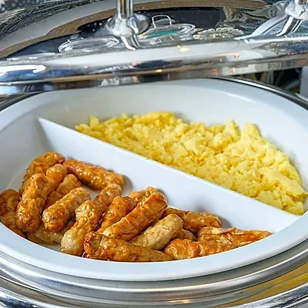 L'esplanade Restaurant Bar A Vin Отель
